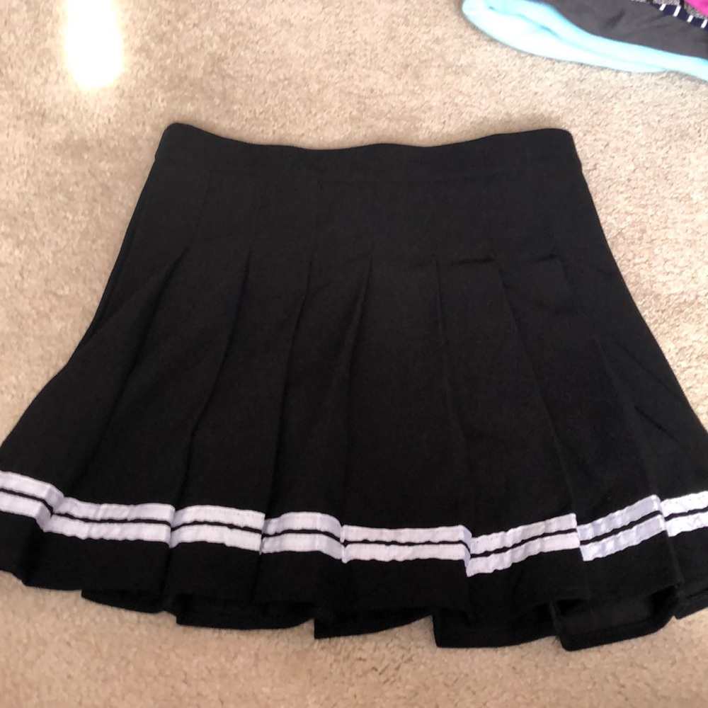 pleated mini skirt